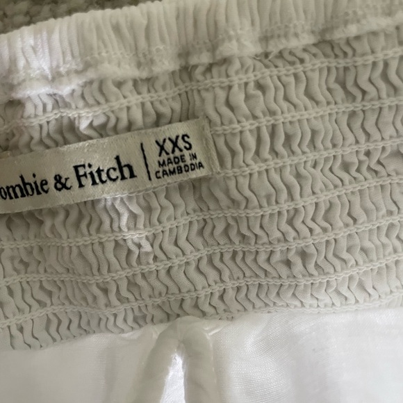 Abercrombie & Fitch white crop top - XXS - Picture 3 of 3